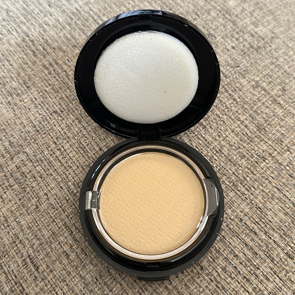 Mica Beauty Cosmetics Mineral Pressed Foundation MFP-4 Honey